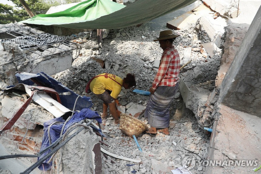 미얀마 지진 피해 현장. [EPA 연합뉴스 자료사진]